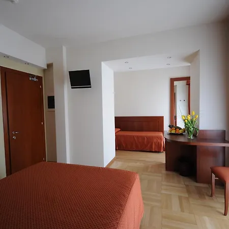 Hotel Conradi Chiavenna Buitenkant foto
