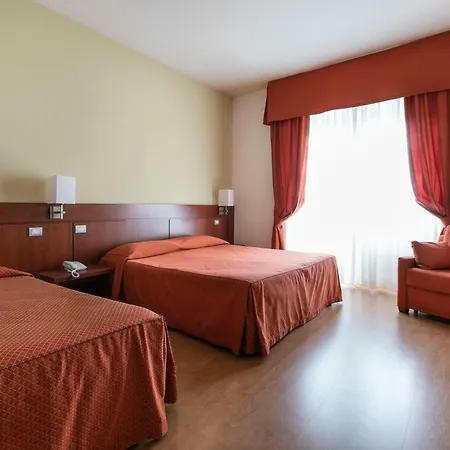 Hotel Conradi Chiavenna Buitenkant foto